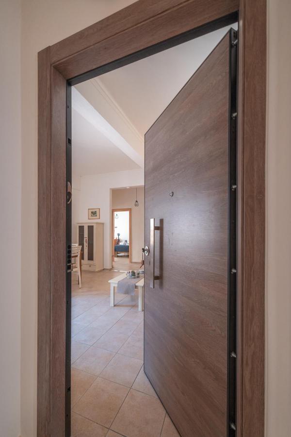 Stylish Central Renovated Apartment Iráclio Exterior foto